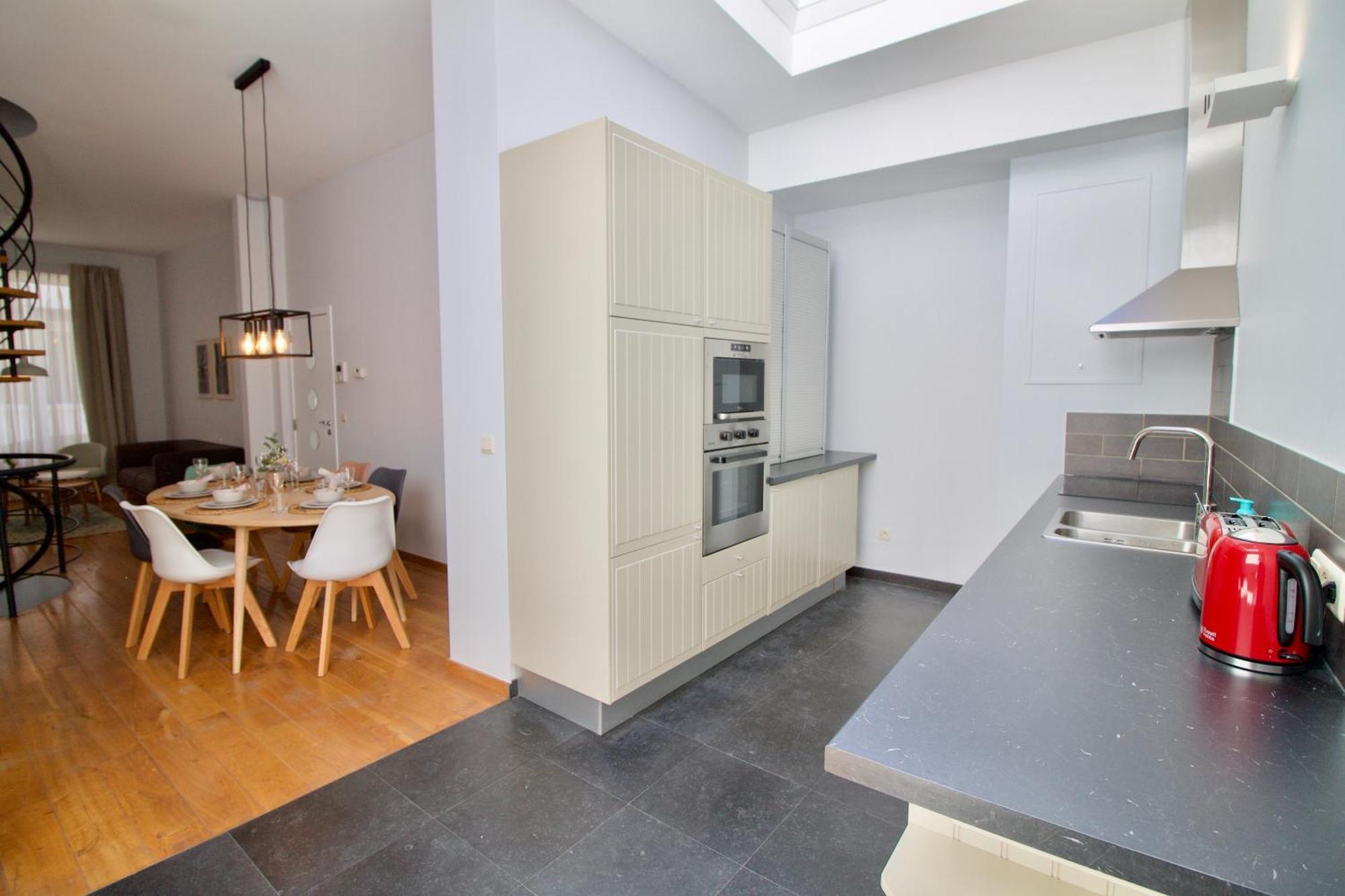 Heart Of Grand Place - Stunning 3Br Triplex بروكسل المظهر الخارجي الصورة
